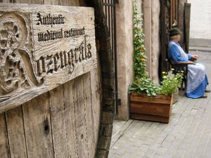 teleportował się z innego wymiaru :)