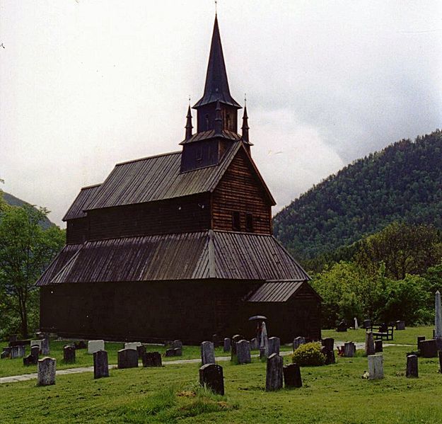 Kościół klepkowy w Kaupanger 