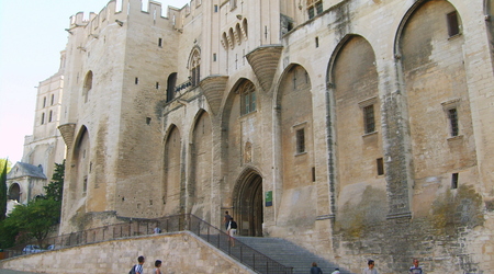 Awinion palac papieski – Avignon, Francja