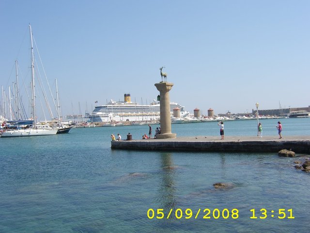 Rodos port