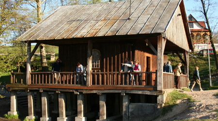 Kapliczka na wodzie – Krasnobród, Polska