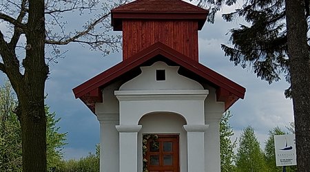 Kapliczka w Goleszach – Golesze, Polska