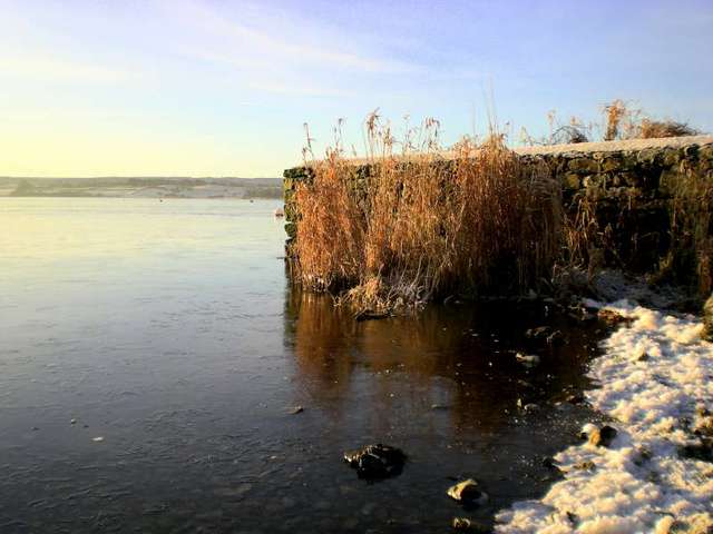 Zima 2008. Jezioro zamarzło.