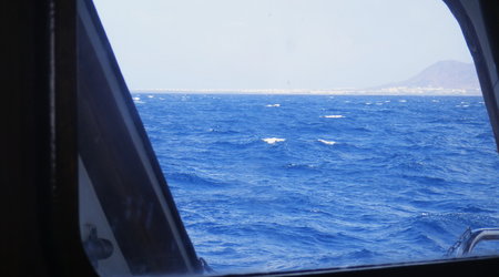 Lanzarote w oddali – Hiszpania