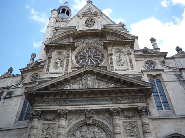 Kościół St Etienne du Mont
