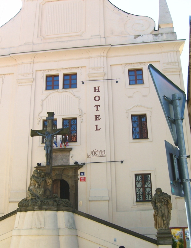 Z kosciola hotel