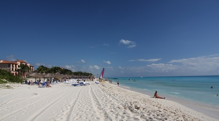plaża w Playa del Carmen – Puerto Morelos, Meksyk