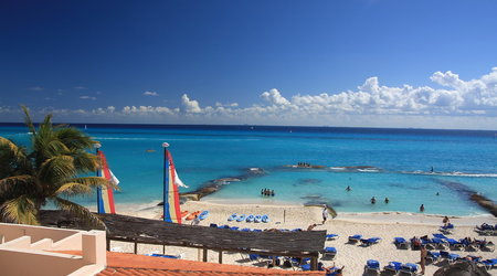 plaża w Playa del Carmen widok z balkonu – Puerto Morelos, Meksyk