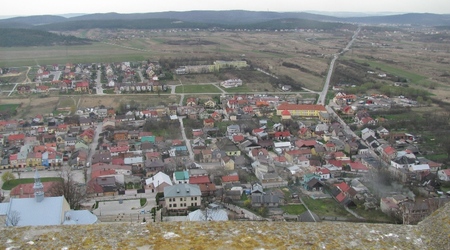 Chęciny – Pieskowa Skała, Polska