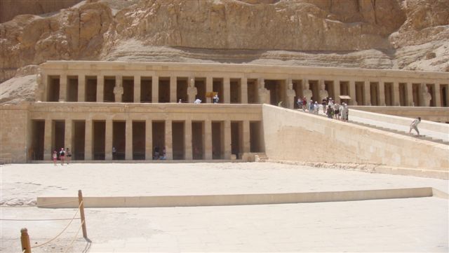 Świątynia Haczepsut