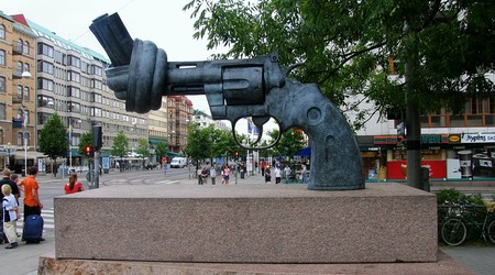 Göteborg rzeźba antymilitarystyczna – Goeteborg, Szwecja
