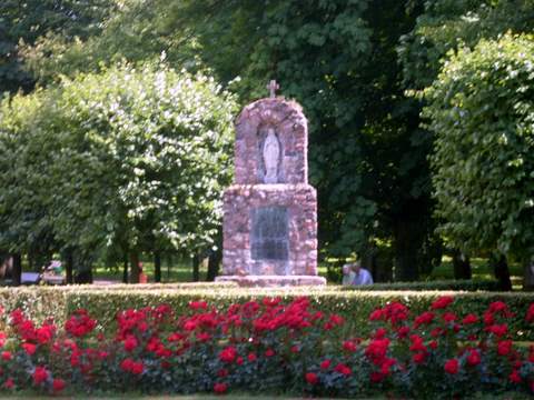 LIPIEC W KOZŁÓWCE.