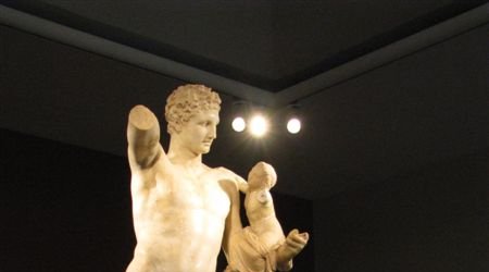 Hermes z małym Dionizosem – Grecja