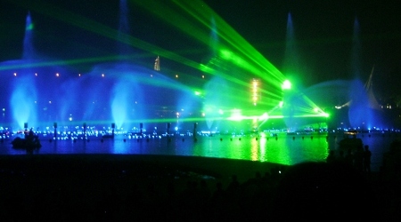 Fontanny, lasery i muzyka (2) – Jiangyin, Chiny