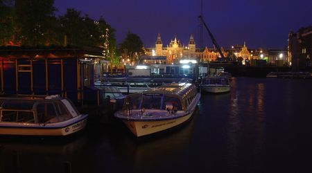 Amsterdam nocą  1 – Holandia