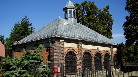 Dom Przedpogrzebowy – Leszno, Polska