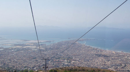 Egady z kolejki na Erice – Favignana, Włochy