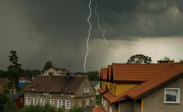 pioruny nad Zawidowem 