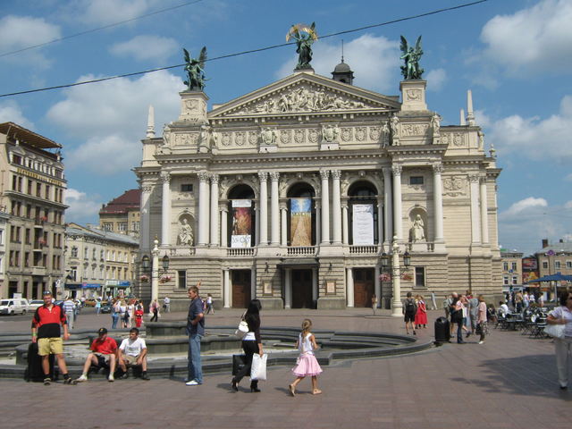 Opera we Lwowie, Ukraina