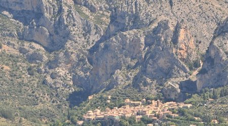 Dsc 3840 Widok na miasto – Moustiers-ste-marie, Francja