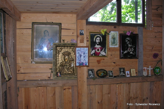 Foto: Sylwester Nicewicz - "Świete Miejsce"  nad rzeką Rospudą.