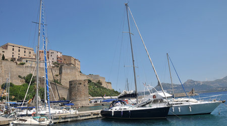 Dsc 4700 Port w Calvi – Francja