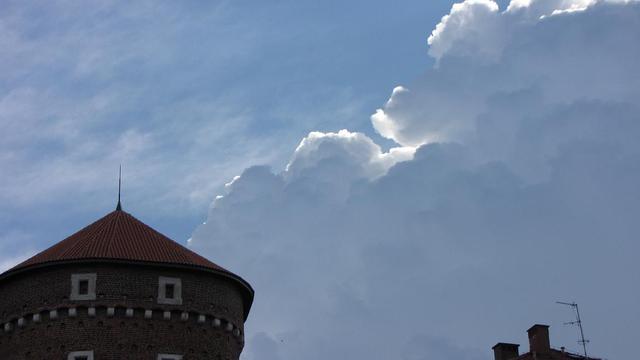 Cumulus się zbliża, Wawel