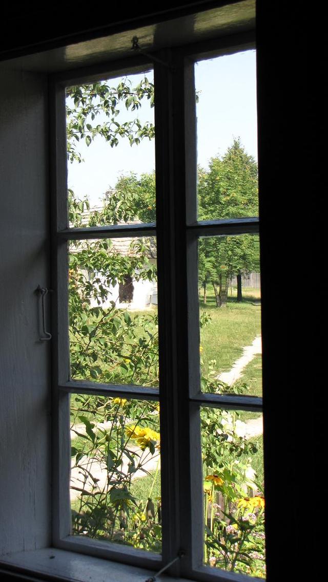 Skansen Wsi Kieleckiej w Tokarni- dwór