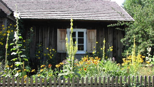 Skansen Wsi Kieleckiej w Tokarni - apteka