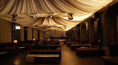 Kluż - klub w centrum – Cluj, Rumunia