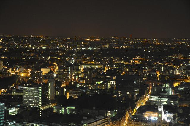 london by night