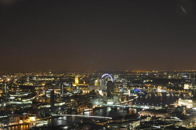 london by night