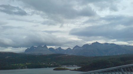 wyjazd z Bodo do Sundsfiord to tam na wprost – Bodø, Norwegia