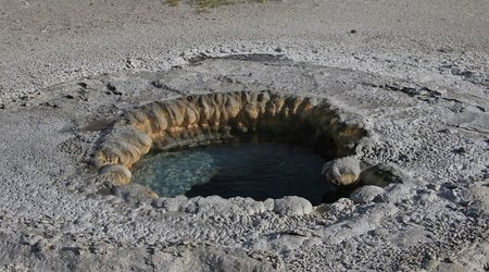 gejzery z okolic Old Faithful – West Yellowstone, Stany Zjednoczone Ameryki