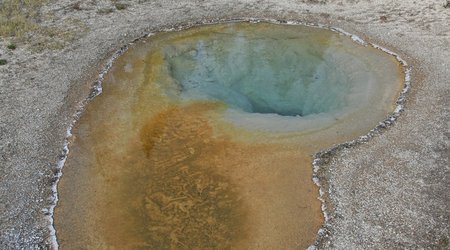 gejzery z okolic Old Faithful – West Yellowstone, Stany Zjednoczone Ameryki