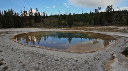 gejzery z okolic Old Faithful – West Yellowstone, Stany Zjednoczone Ameryki