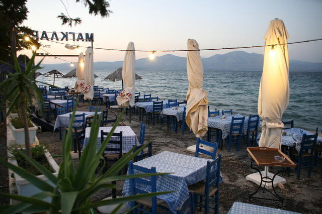 GRECJA,WYSPA EVIA-ANTYCZNA PANI