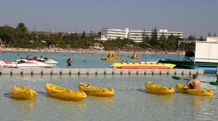 CYPR-AYIA NAPA-PIĘKNA PLAŻA