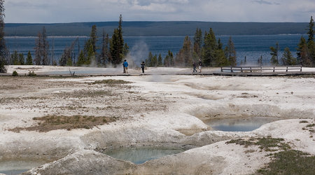 i gejzery – Park Narodowy Yellowstone, Stany Zjednoczone Ameryki