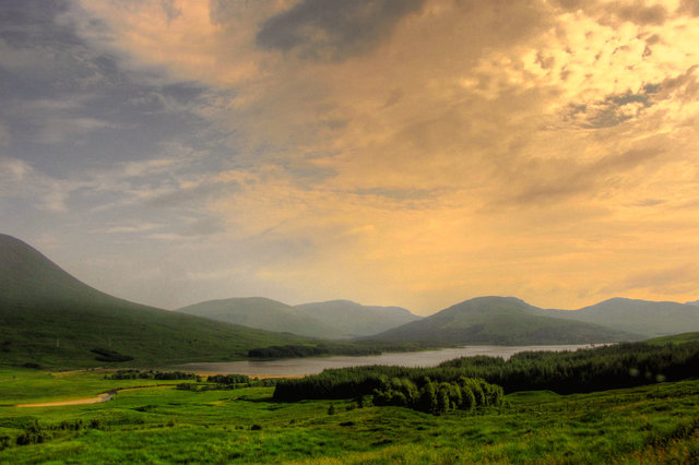 przez mroczną glencoe 2