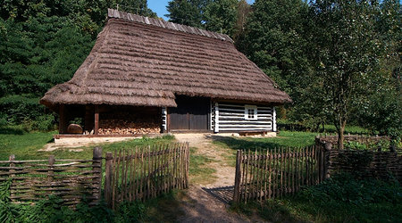Chałupa z Węglówki k. Krosna – Sanok, Polska