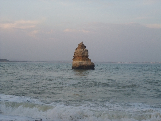 Praia do Camilo