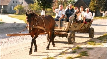 na pokaz dojechac mozna wozem – Niemaszchleba, Polska