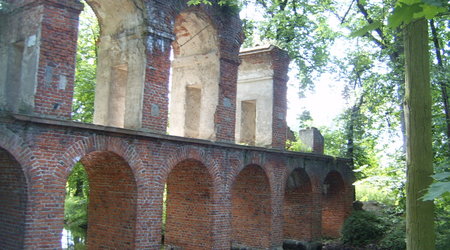 Arkadia – Polska