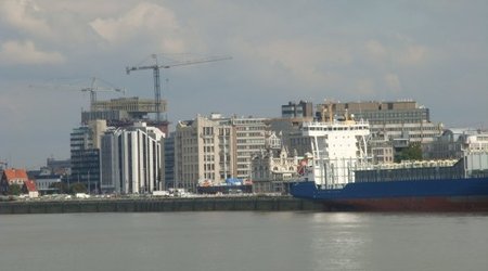 Port, Antwerpia – Interhome