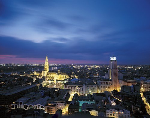 antwerpia nocą