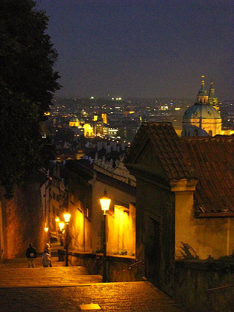 Praga  czechy  droga z hradczan