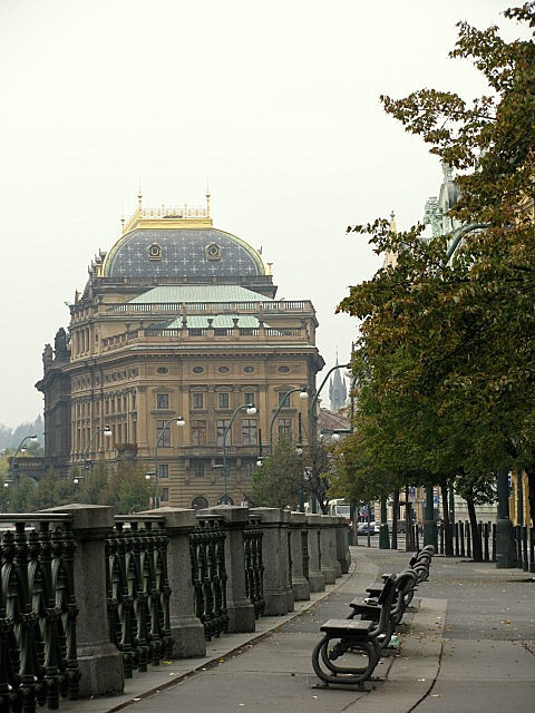 Praga  czechy  teatr narodowy