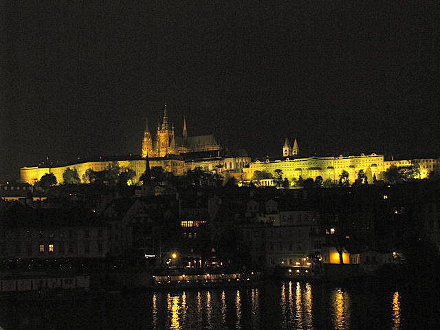 Praga  czechy  widok na hradczany 