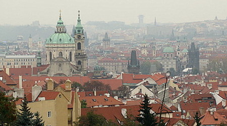 Praga  czechy  widok z ogrogow na walach hradczanskich na mala strane – Interhome